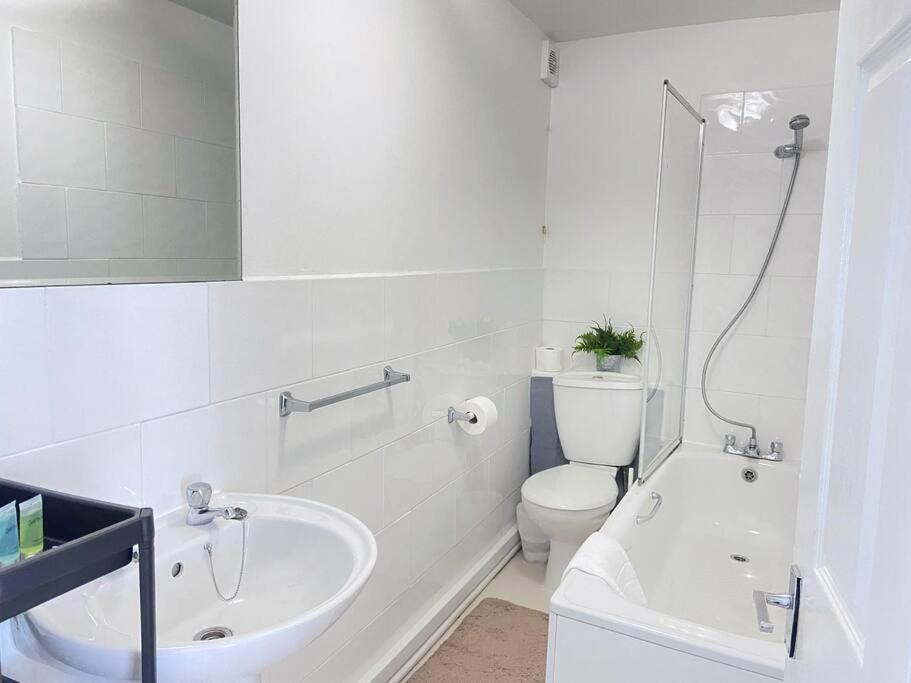 Stylish & Tranquil Flat With Excellent Connections Lejlighed London Eksteriør billede