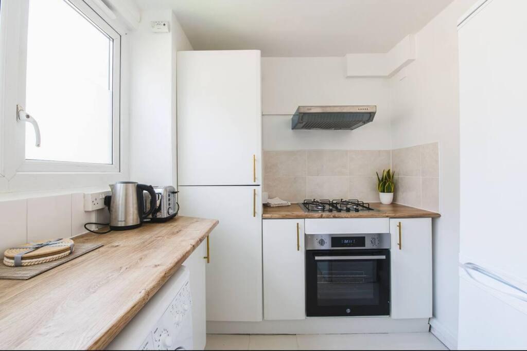 Stylish & Tranquil Flat With Excellent Connections Lejlighed London Eksteriør billede